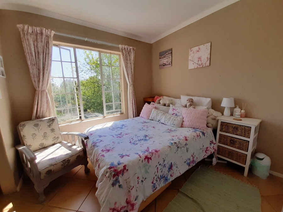 To Let  Bedroom Property for Rent in Van Der Hoff Park North West
